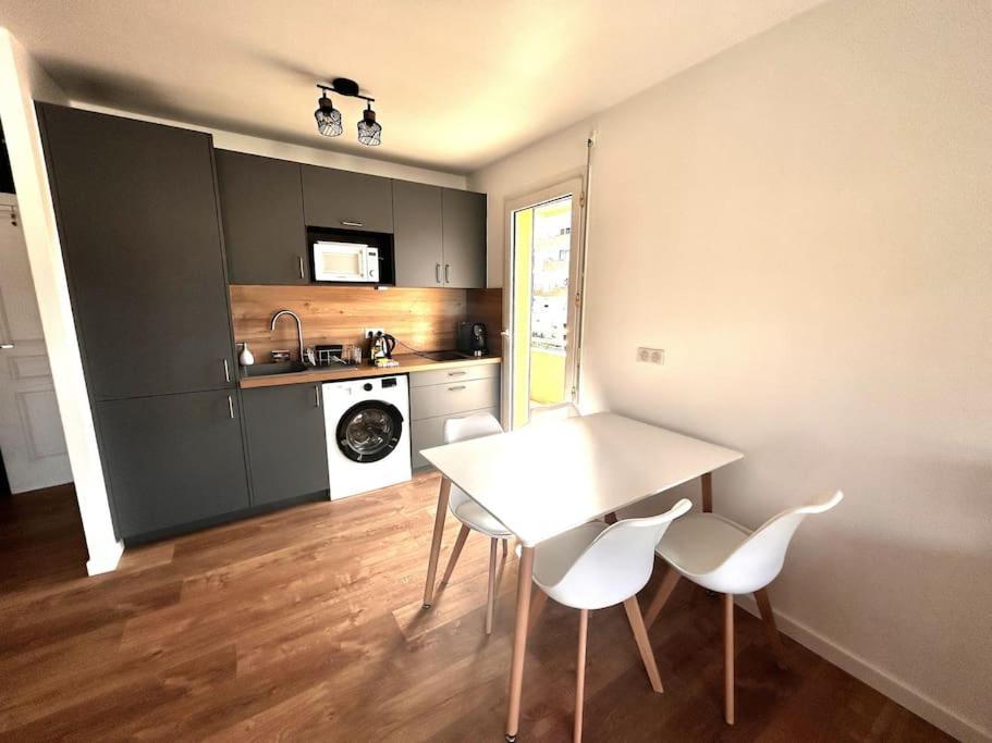 Superbe Studio Climatise Avec Terrasse Proche Mer Cagnes-sur-Mer Buitenkant foto